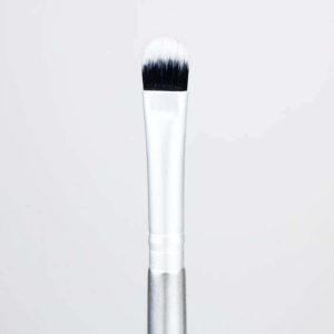 THE BALM Flat Eyeshadow Brush
